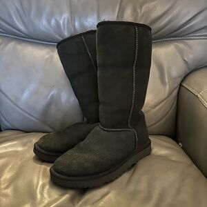 Ugg Black sheepskin lined tall boots Excellent condition!